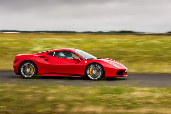 Ferrari 488 GTB en piste