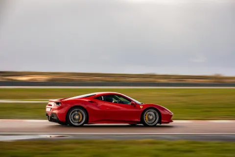 Ferrari 488 GTB en piste