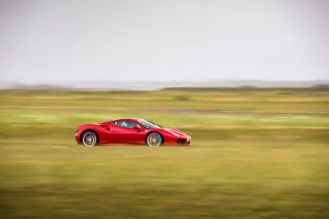 Ferrari 488 GTB en piste