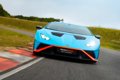 Lamborghini Huracán STO en piste