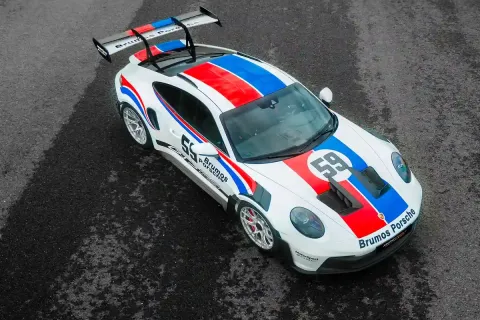 Porsche 992 GT3 RS en piste