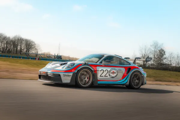 Porsche 992 GT3 RS en piste